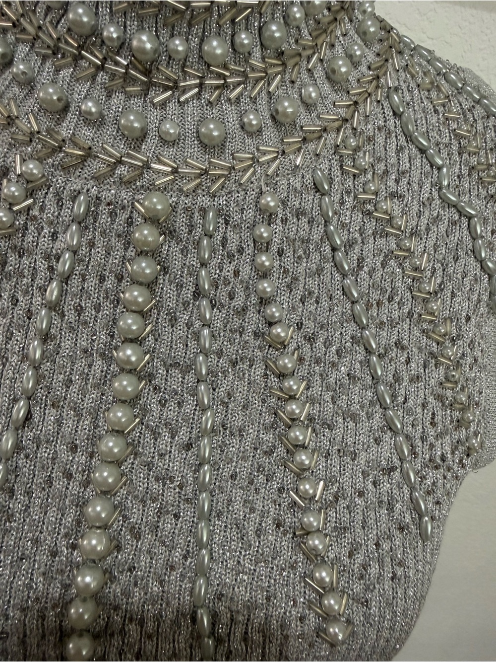Vintage Cache Sleeveless Pearl-Embellished Metallic Knit Top - Gray - Picture 3 of 6
